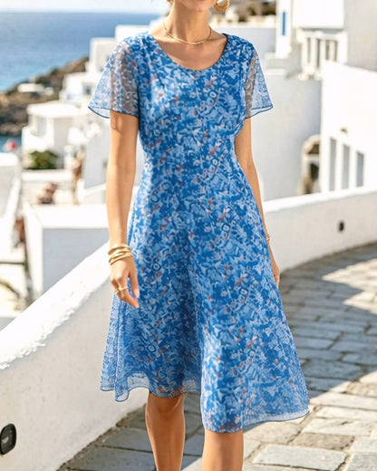 Ana | Loose and lightweight floral midi dress