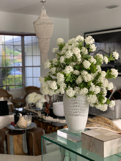 White Floral Water Garden in Pelican Vase