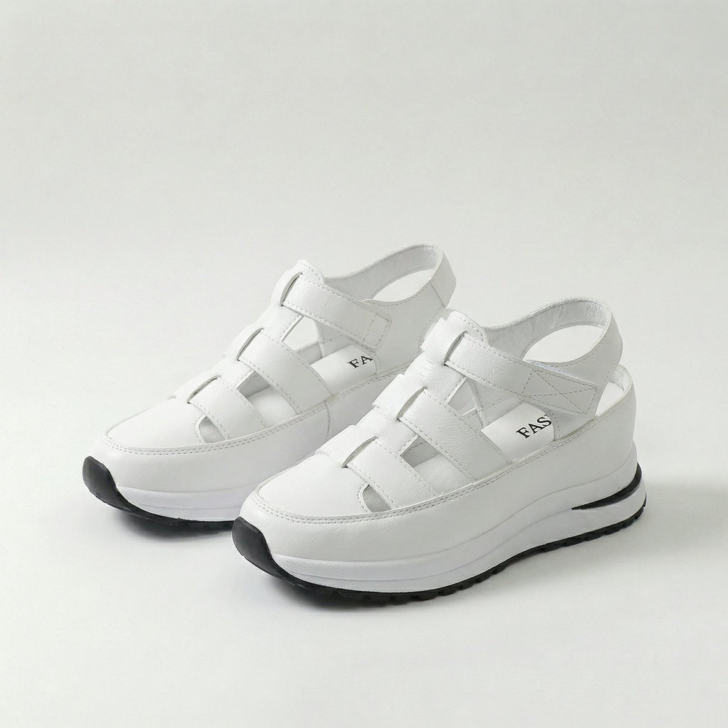 Marianne | Closed Sports Orthopedic Sandals